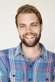 Ảnh diễn viên Brooks Wheelan
